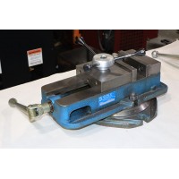 KURT D675 MILLING VISE 6" JAW WIDTH 7 1/2" OPENING MFG. WITH SWIVEL BASE MFG. IN USA KURT ANGLOCK, USED